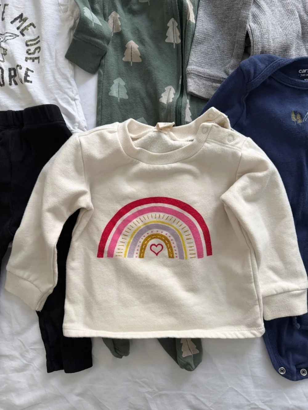 Bay 9-12 months clothing bundle rainbow- Star Wars- trees
